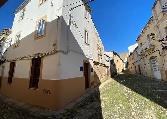 Estudio Torre Del Aver * Касерес